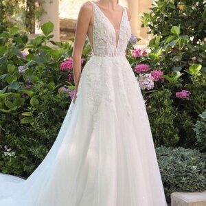 GARDENIA OFF WHITE WEDDING DRESS, BRIDAL BALL GOWN